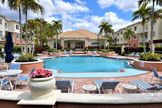 Building Photo - 9857 Baywinds Blvd