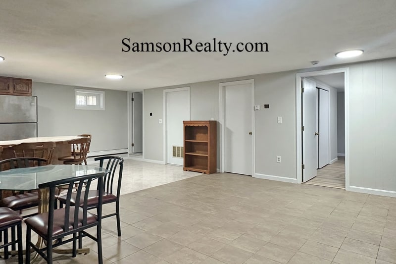 Building Photo - 72 Hillside Ave