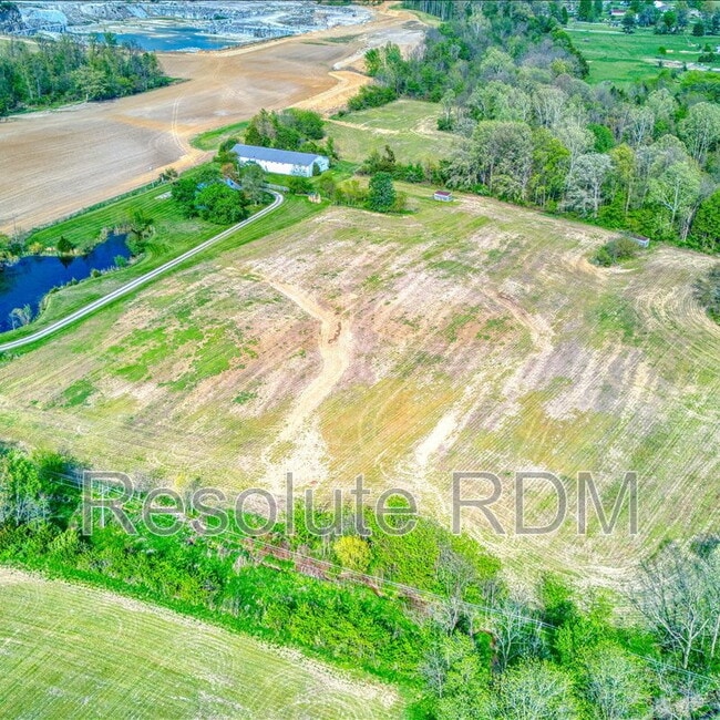 Building Photo - 12001 E 300 S