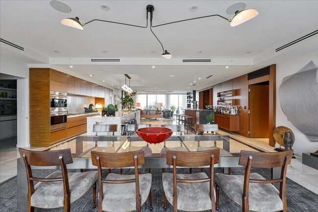 Building Photo - 1180 N Federal Hwy