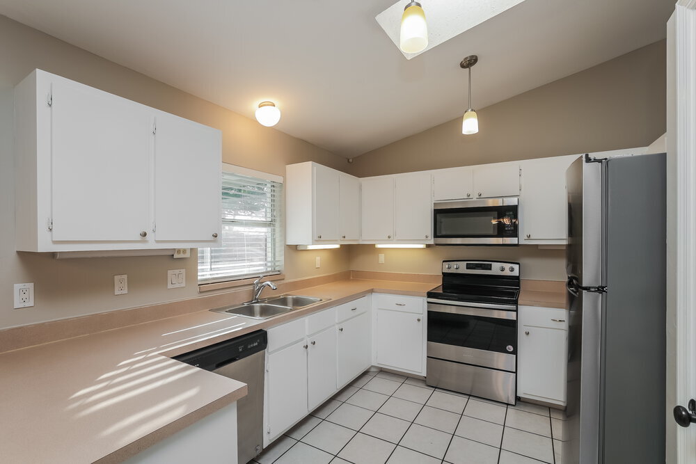 Building Photo - 28 SW 13th St