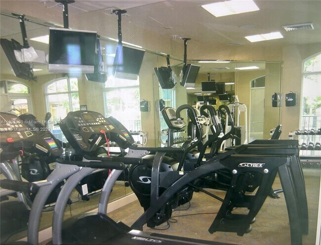Building Photo - 6001 SW 70th St