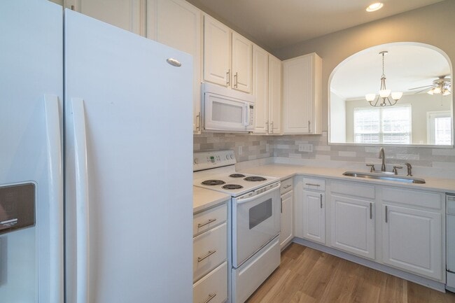 Building Photo - A Cozy 2bedroom Town home in Fort Mill