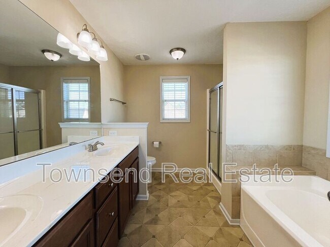 Building Photo - 4211 Cherry Hill Ln