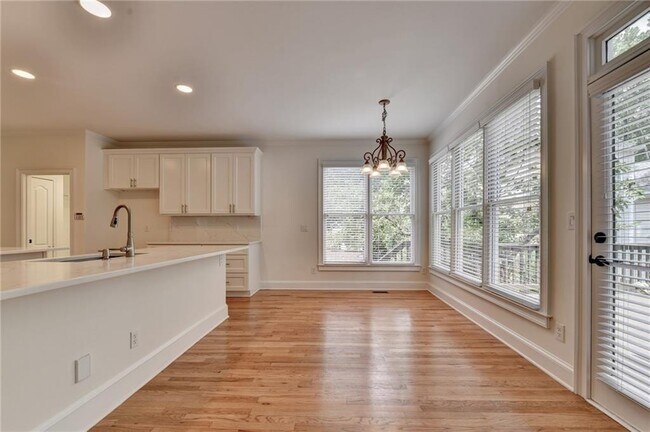 Building Photo - 10645 Honey Brook Cir