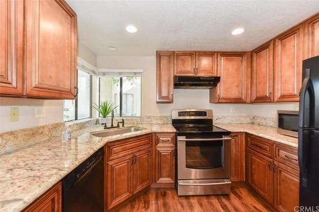 Building Photo - 22757 Lakeway Dr