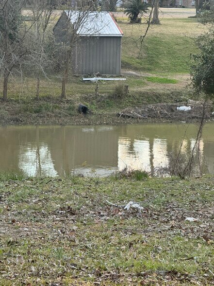 Building Photo - 3162 Highway 1 S