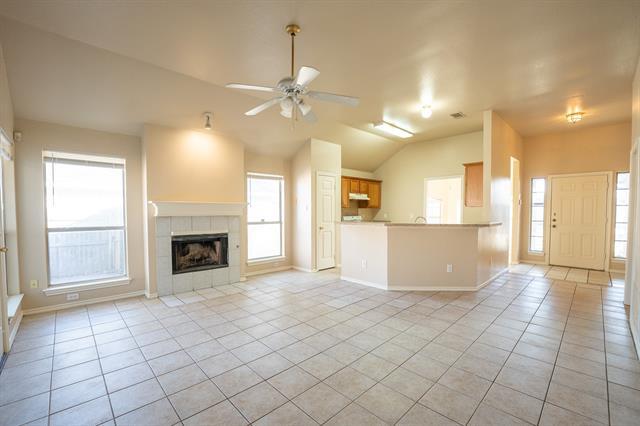 Building Photo - 515 Starling Dr