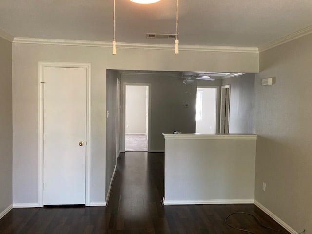 looking from front door into dining room - 6010 E University Blvd
