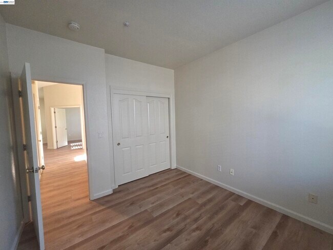 Building Photo - 1646 Mallard St