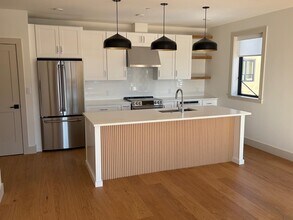 Building Photo - 1025 Massachusetts Ave