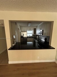 Building Photo - 9461 Evergreen Pl