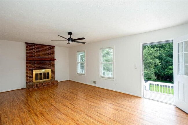 Building Photo - 1093 Caprice Dr