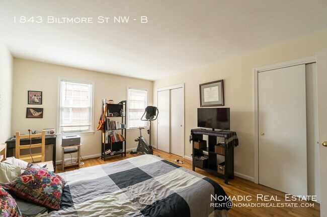 Building Photo - 1843 Biltmore St NW