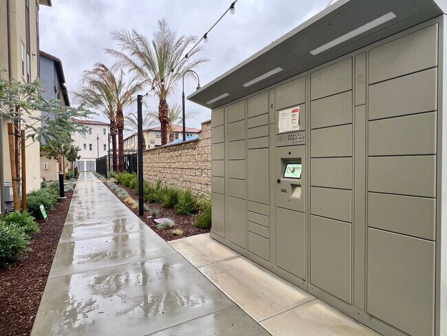 Building Photo - Brand New Built 3 Story 2 Bed 2.5 Bath Condo in Eastvale!