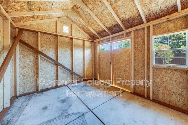 Building Photo - 5800 Deary Way