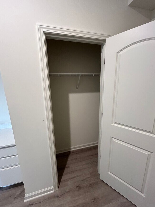 Building Photo - Newly Constructed 5 Bedroom Single Family ...