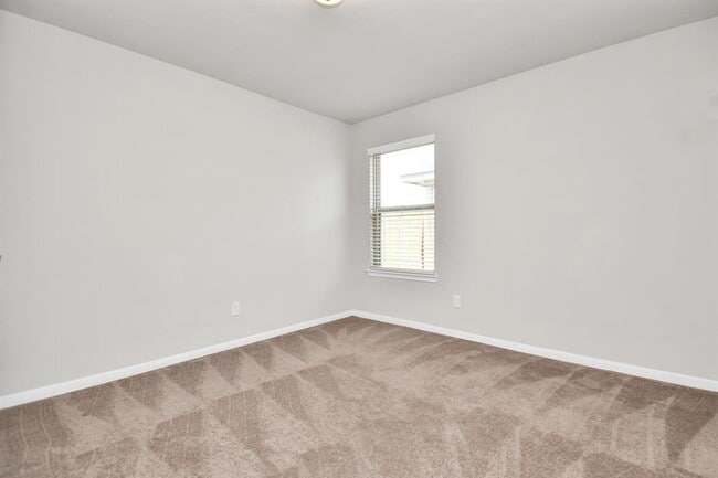 Building Photo - 7230 Victorville Dr