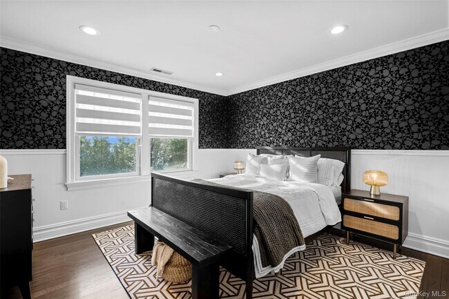 Building Photo - 16 Hilltop Dr