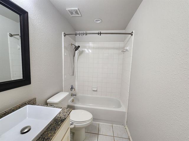 Building Photo - 1808 Hidden Brook Trail