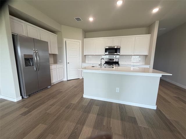 Building Photo - 517 River Rdg Dr
