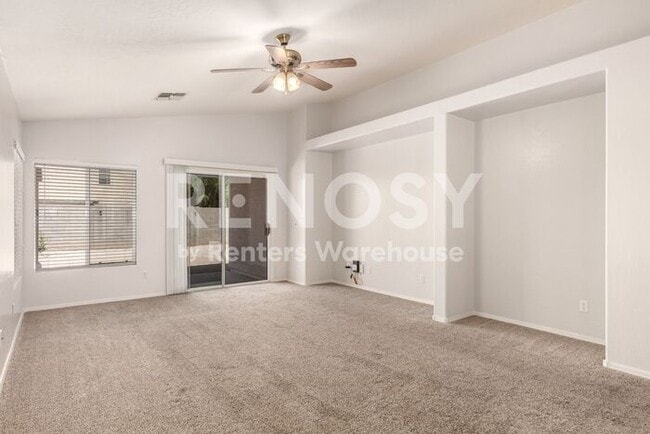 Building Photo - Ideal 3 Br 2 Ba 2 Cg Home Near Loop 303 & Greenway in Surprise!