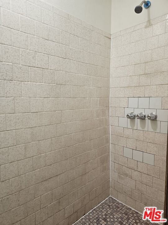 Building Photo - 4152 Verdugo Rd