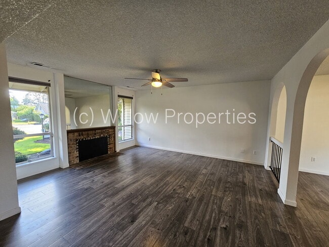 Building Photo - 3 bedroom rambler in Steilacoom