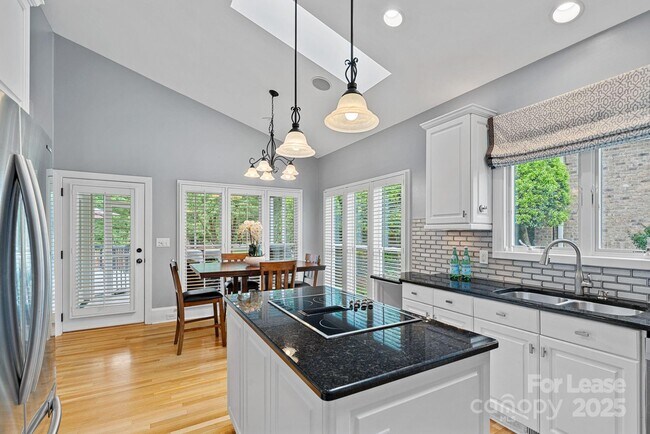 Building Photo - 17308 Players Ridge Dr