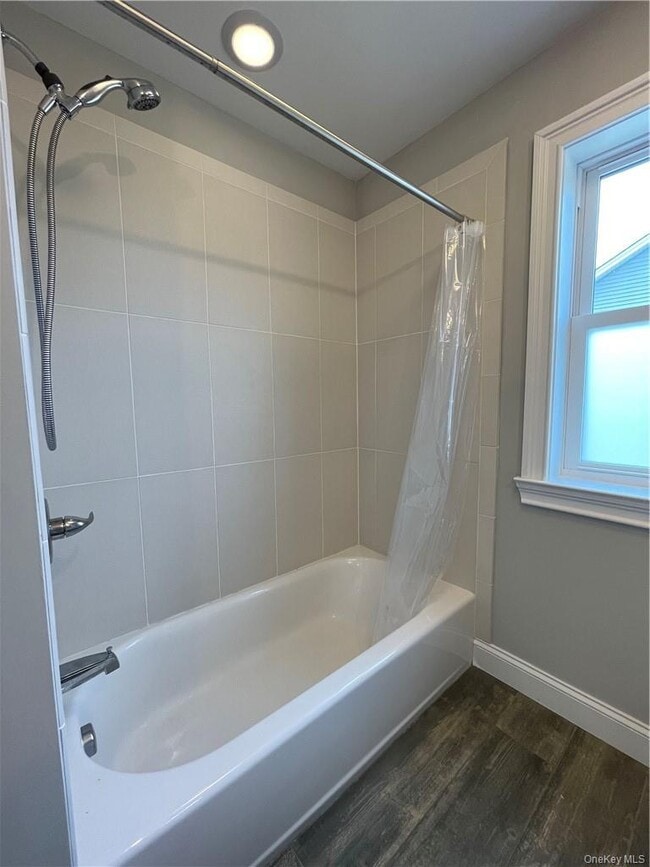 Building Photo - 88 Stratford Dr