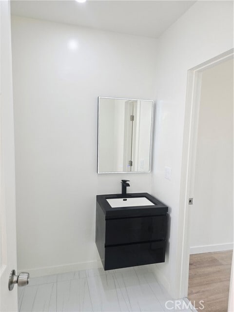 Building Photo - 3030 W 12th St