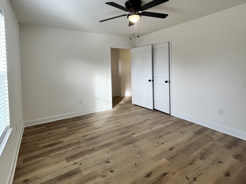 Building Photo - 121 Otis St