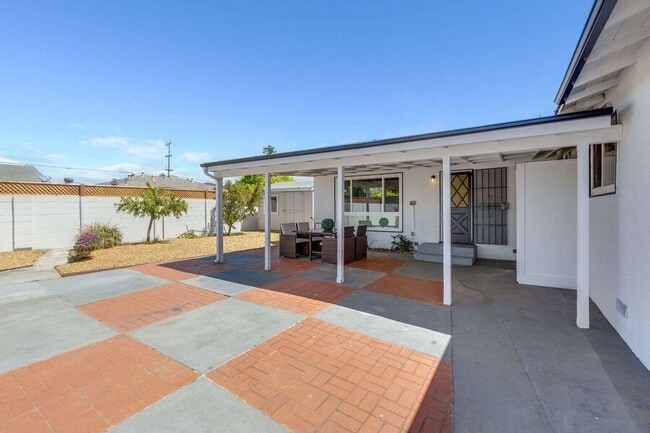 Building Photo - 36182 Magellan Dr