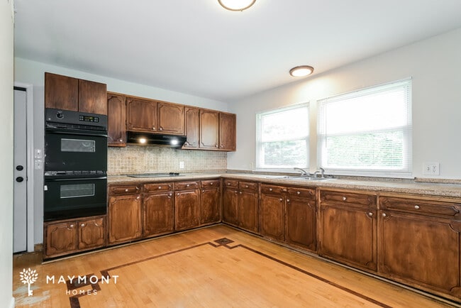 Building Photo - 2522 Hackman Dr