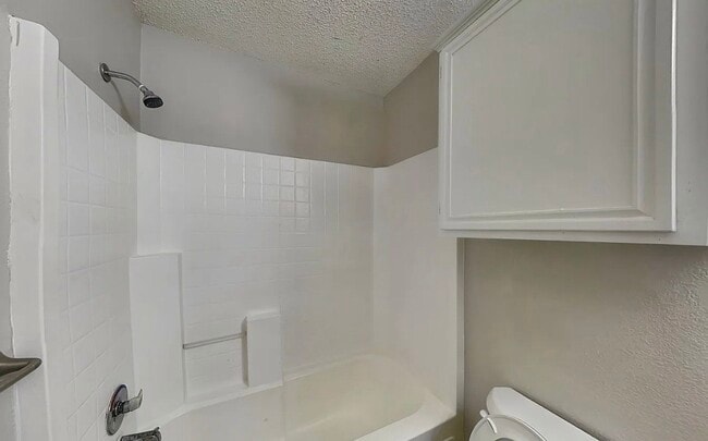 Building Photo - Spacious, Stylish, and Simply Perfect  3-Bedroom Home