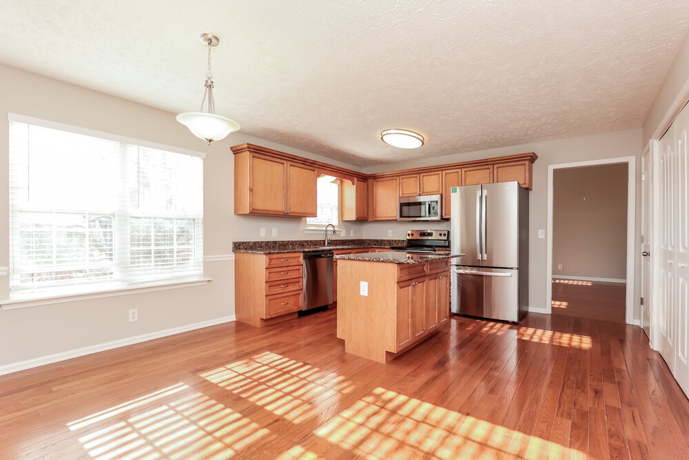 Building Photo - 7136 Legacy Dr