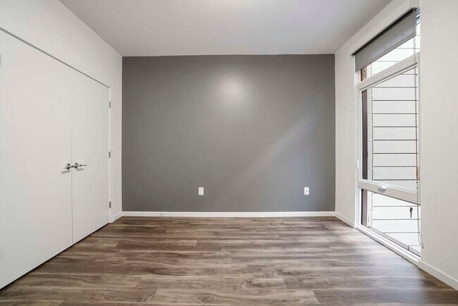 Building Photo - 839 Beacon St