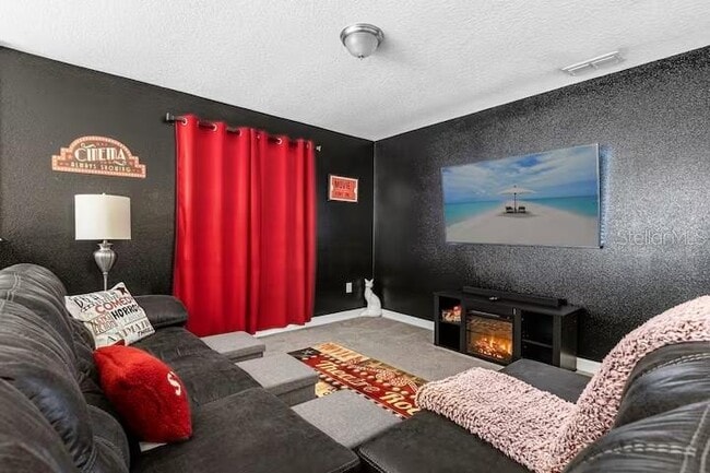 Building Photo - 8802 Bamboo Palm Ct