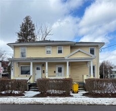 Building Photo - 420 W 5th St