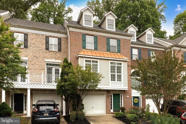 View of Live in luxury in this stunning 4bd, 3/5bt... - 524 Wood Duck Ln ...