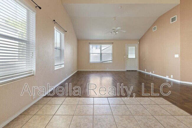 Building Photo - 5109 Brookline