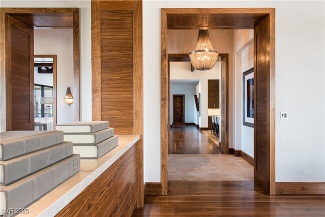 Building Photo - 5 Promontory Pointe Ln