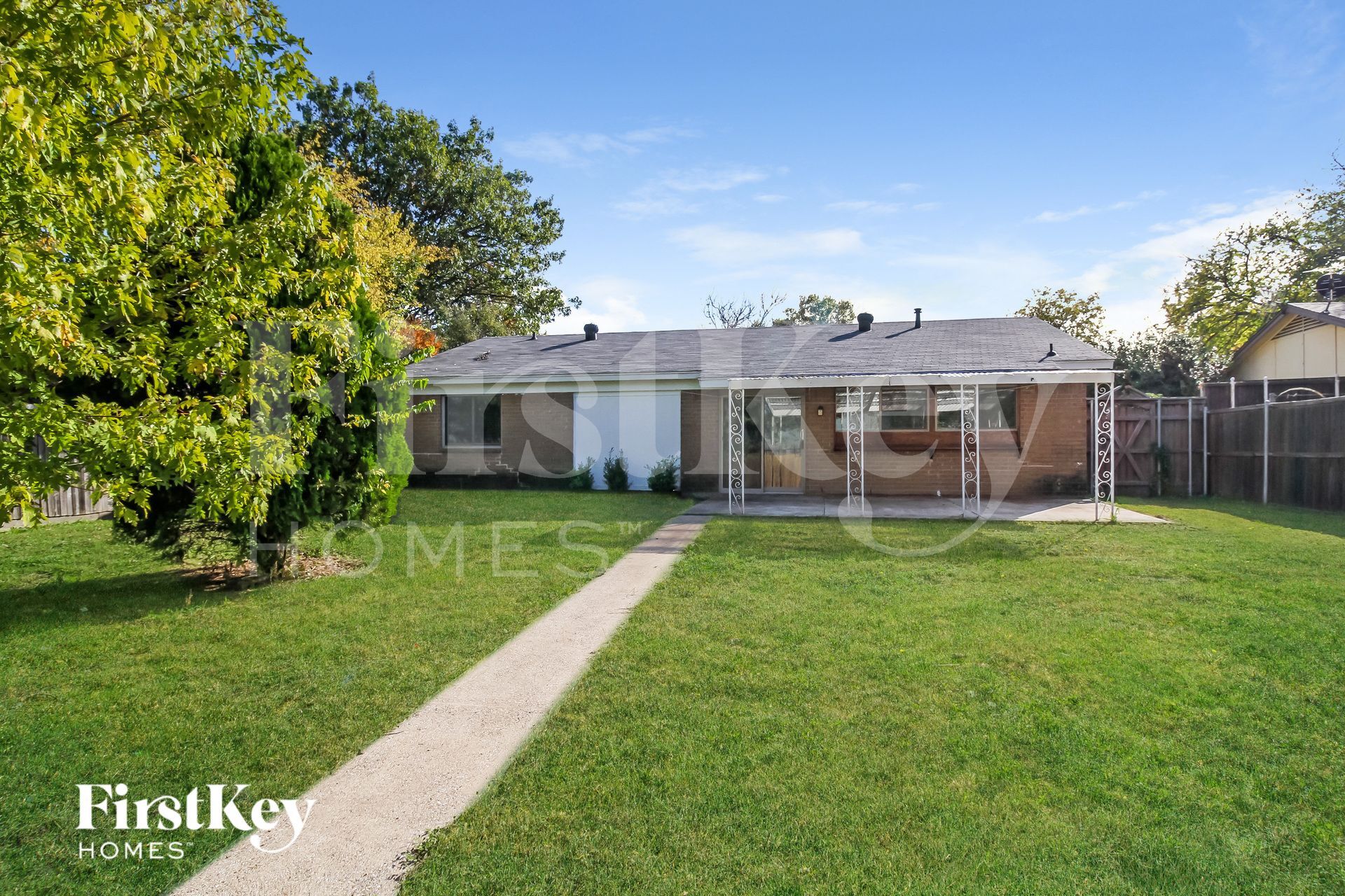 Building Photo - 3529 Birchwood Ln