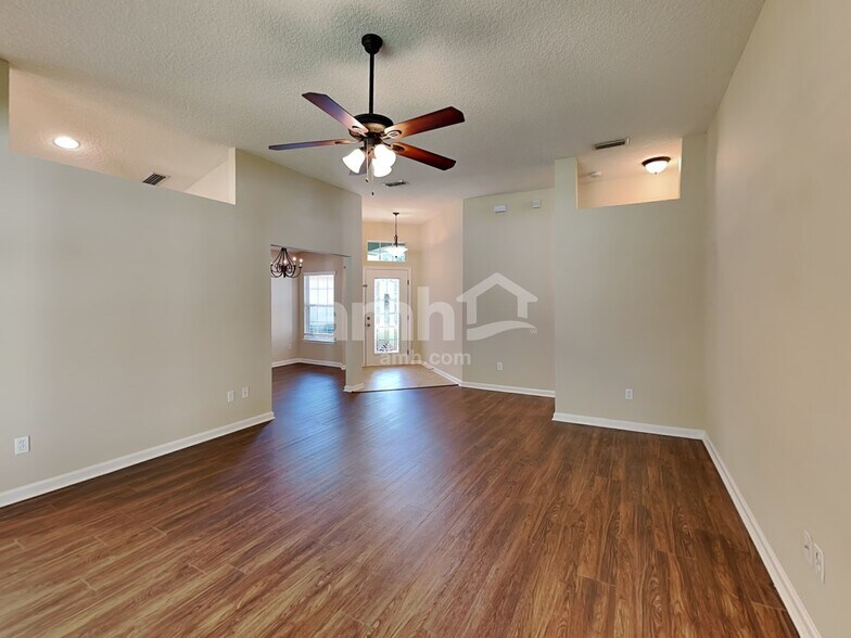 Building Photo - 705 Turkey Point Dr