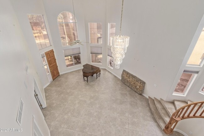 Building Photo - 589 N Acacia Dr