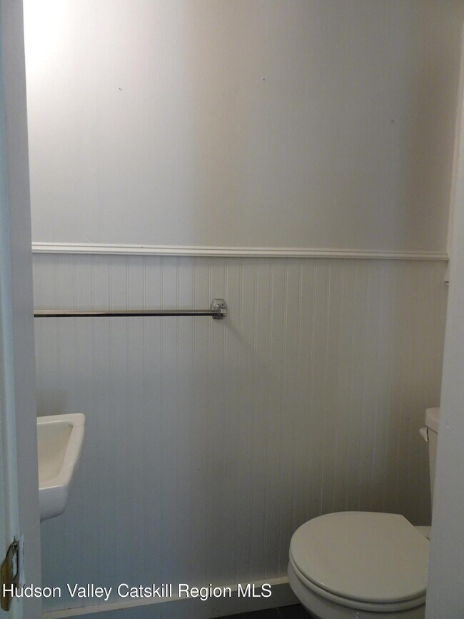 Building Photo - 549 NY-23B