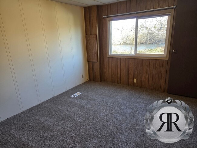 Building Photo - 2 Bedroom, 1 bath, Singlewide Manufactured Home in Selah