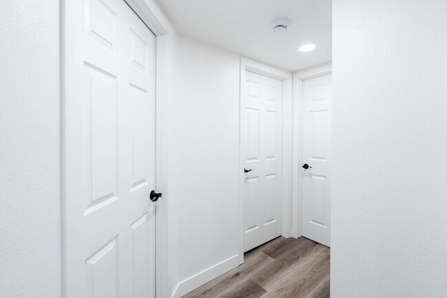 Building Photo - 35070 Ave B