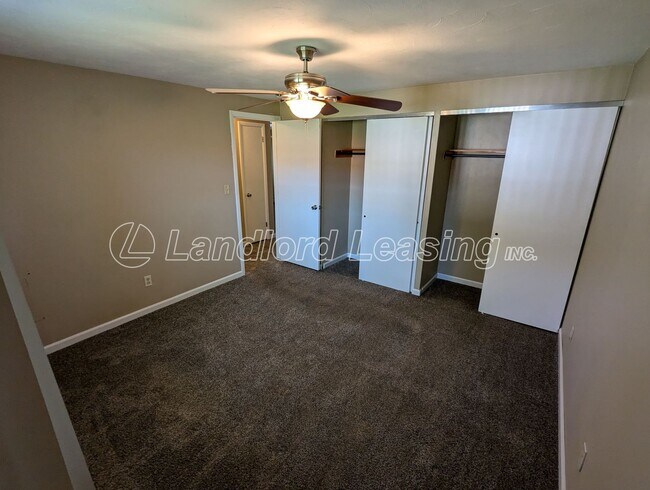 Building Photo - Beautifully Maintained Brick Duplex