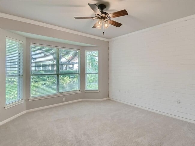 Building Photo - 131 Enchanted Dr